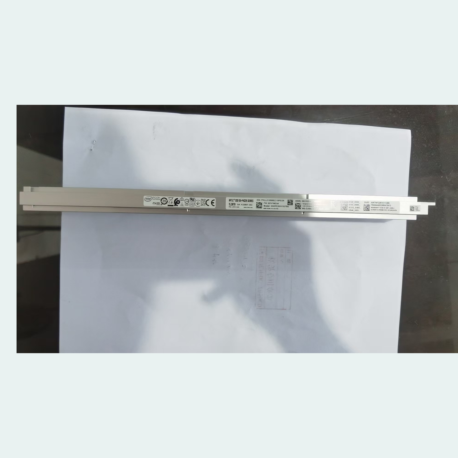 15.36T E1.L 3.0 Intel SSDPEXNV153T8D 8DV1MD34 D5-P4326 FW 8DV1MD34 SSD Genuine