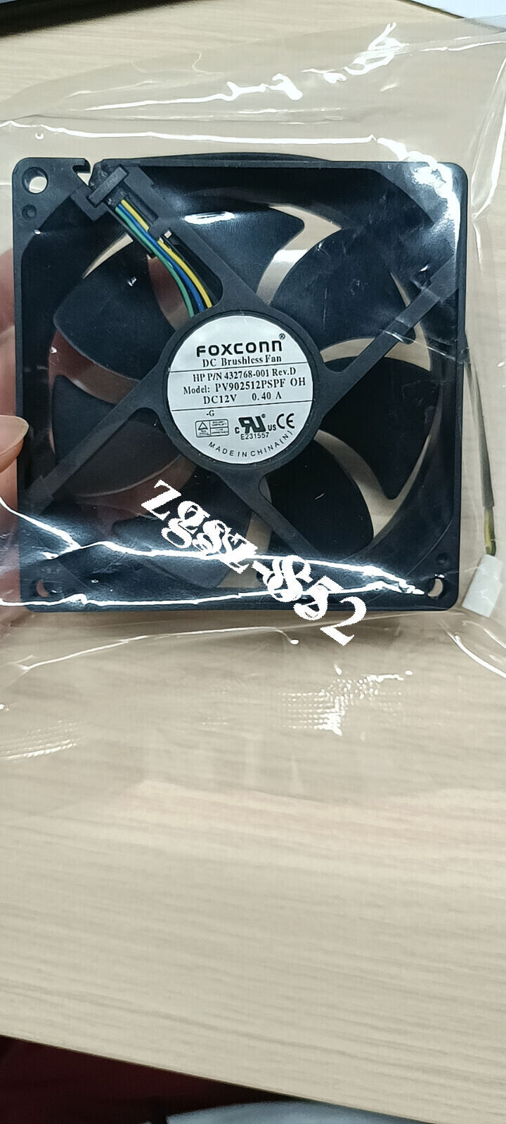 FOXCONN PV902512PSPF 0H 9025 12V 0.40A 4-pin fan server inverter cooling fan