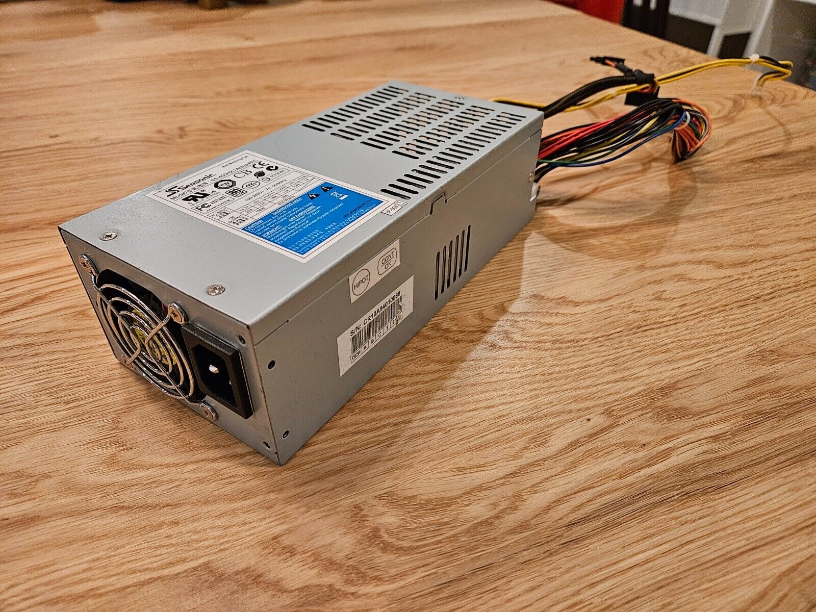 GENUINE SEASONIC SS-400H2U Active PFC Power Supply w/ Ball Bearing Fan & Cables