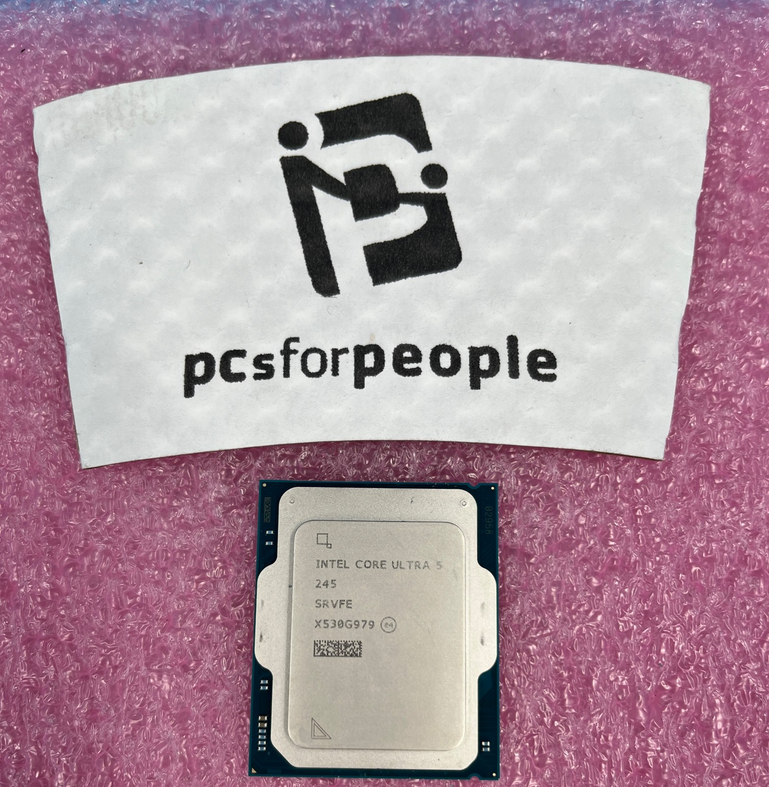 **Intel Core Ultra 5 Processor 245 24M Cache, up to 5.10 GHz **