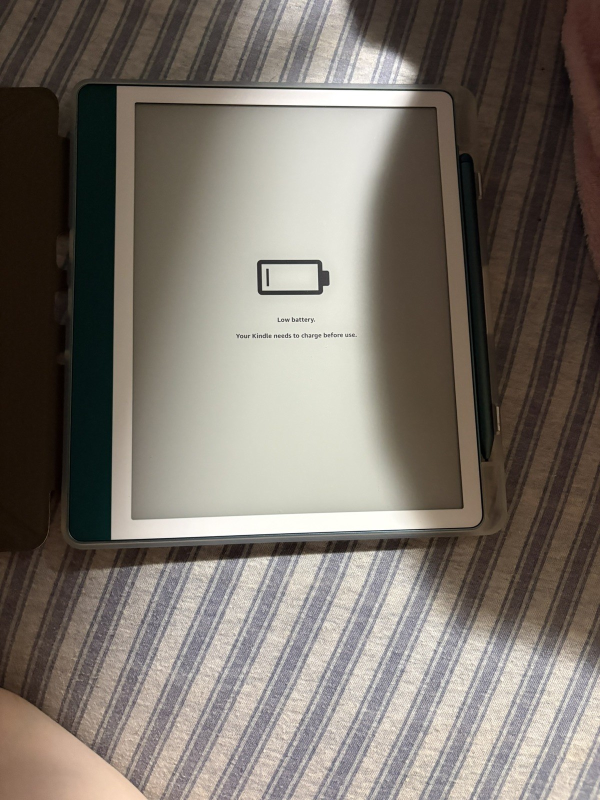 2024 Amazon Kindle Scribe, Metallic Jade (used)
