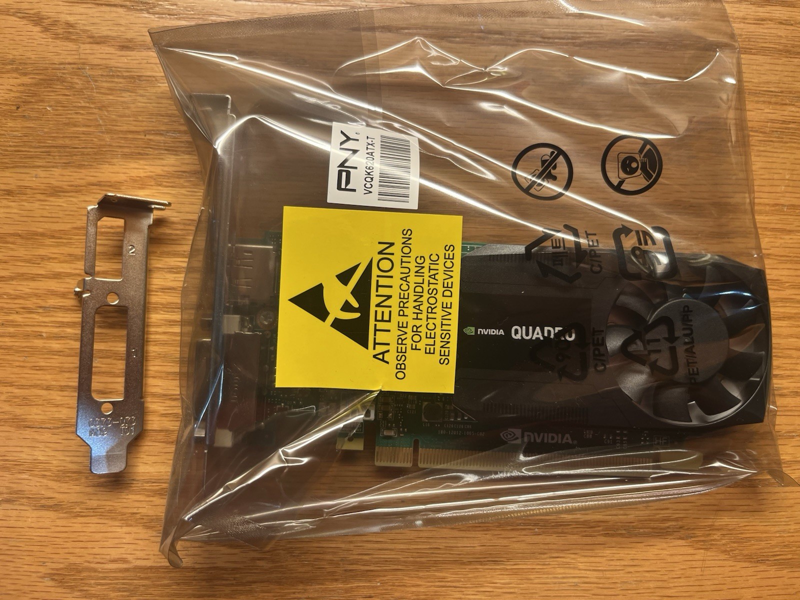 PNY Nvidia Quadro K620 2GB GDDR3 Video Graphics Card GPU Low Profile  (Lot of)