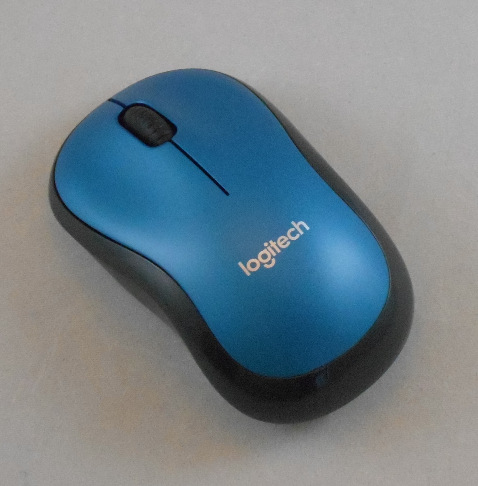 Logitech M185 Wireless Mouse (Blue) / (Nano Receiver Not Included)