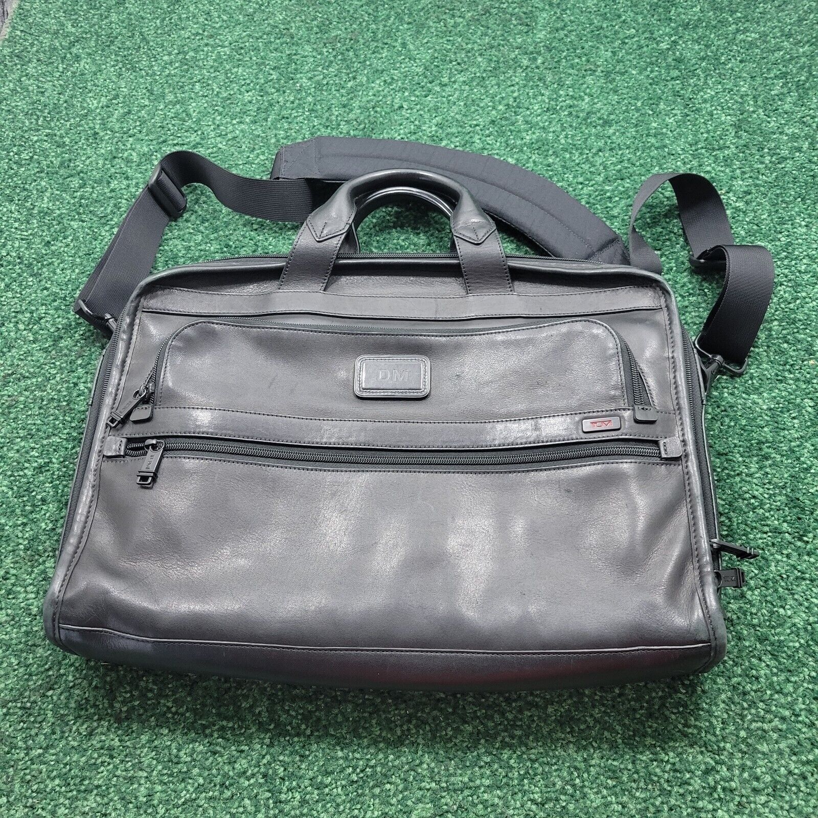 Tumi 96111DH Alpha Black Leather Slim Messenger Shoulder Laptop Bag