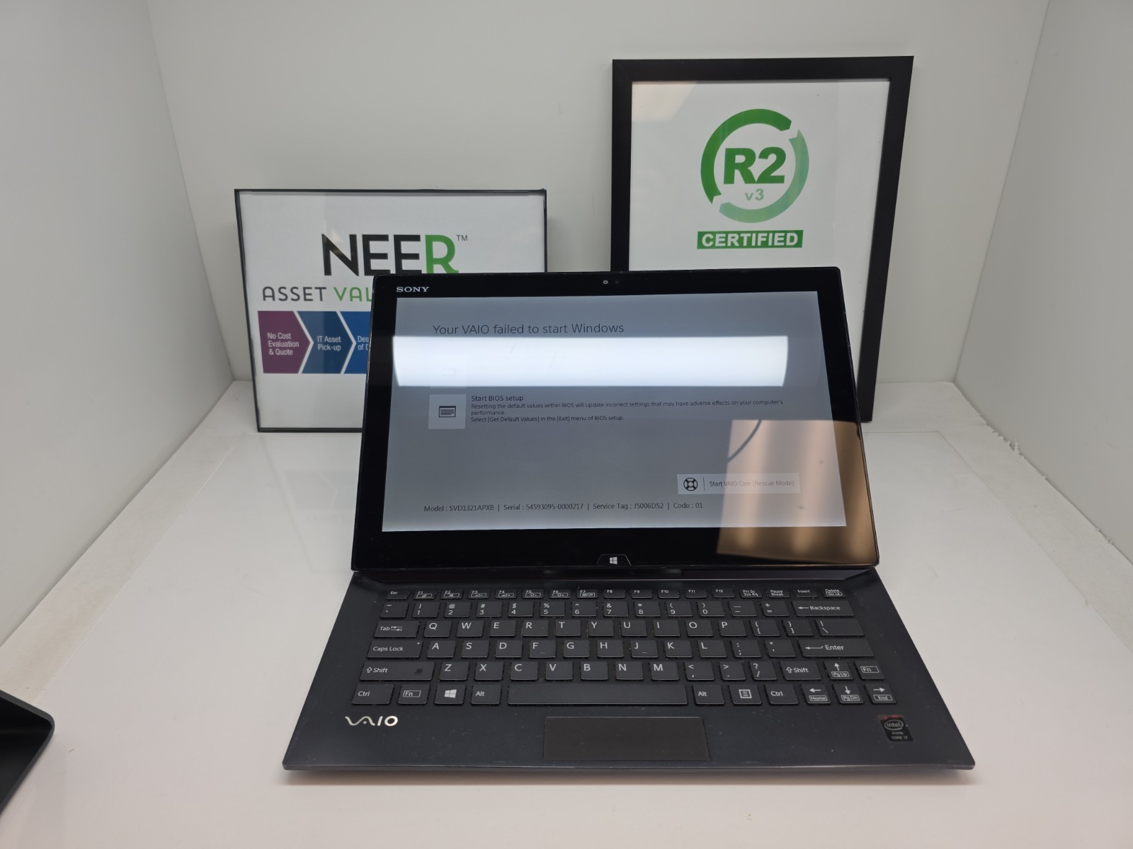 Sony VAIO Duo 13 2 in 1 Convertable Touch i7-4650U 8GB RAM 512GB