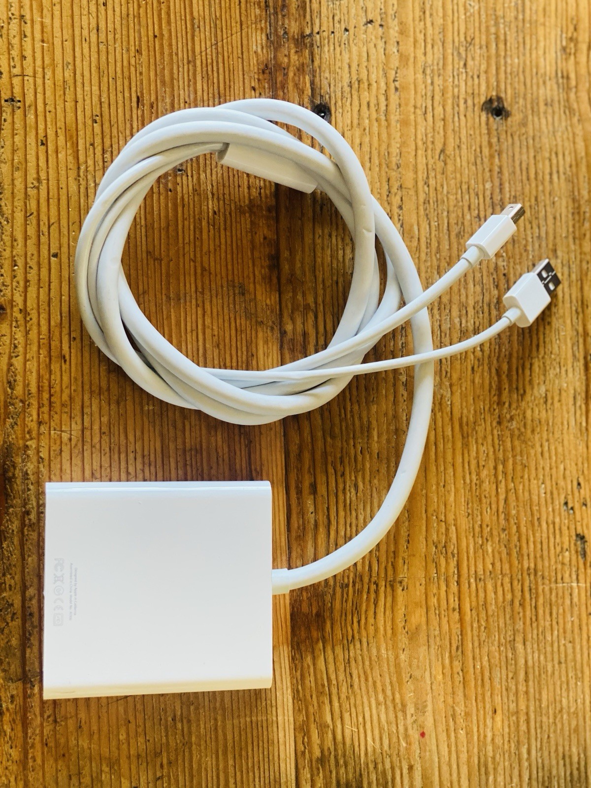 GENUINE Apple A1306 Mini Display Port to Dual-link DVI Adapter - White