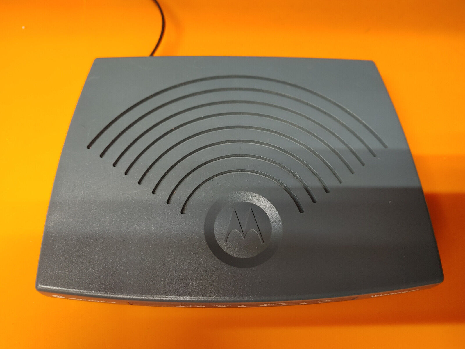 Motorola VT2442-VD Broadband Router + Voice Gateway VoIP Vonage S02 ROUTER