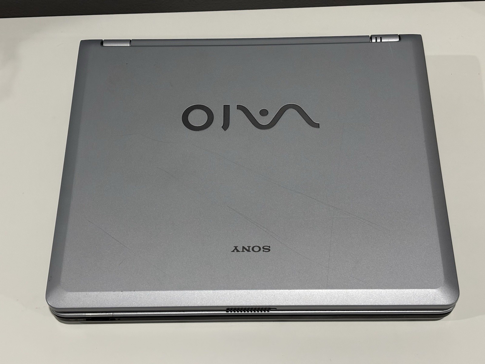 Vintage Sony VAIO Notebook Laptop PCG-9P7M Celeron Processor - Untested