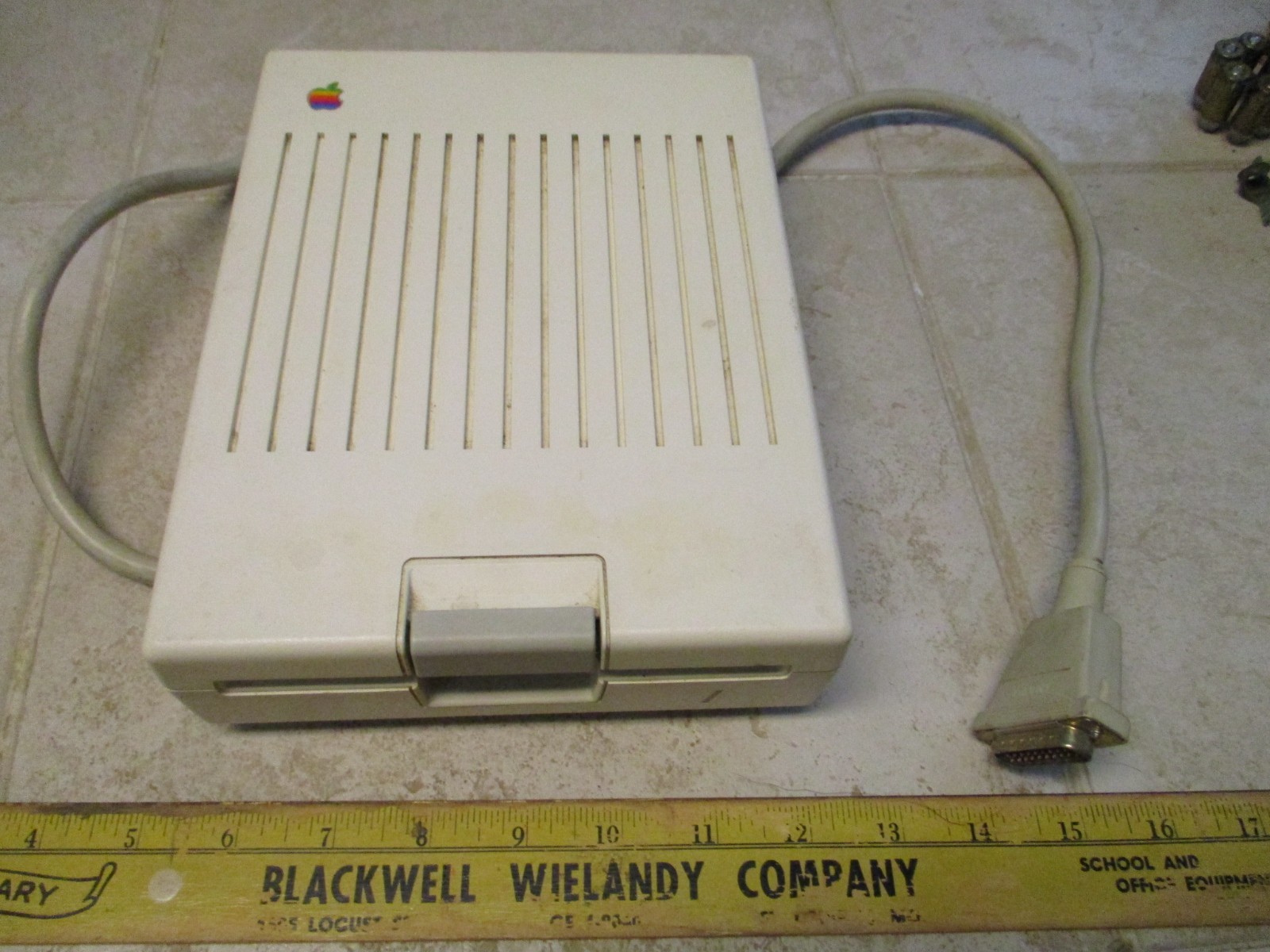 VTG Apple Disk IIc A2M4050 External 5.25” Floppy Disk Drive - UNTESTED / AS-IS