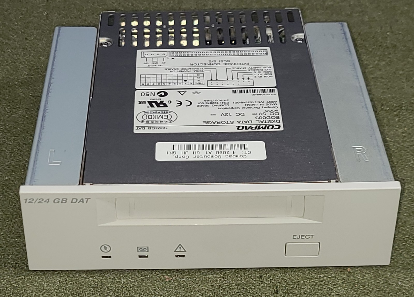 Vintage COMPAQ DIGITAL DATA STORAGE DRIVE EOD003 12/24 GB DAT TAPE UNTESTED USED