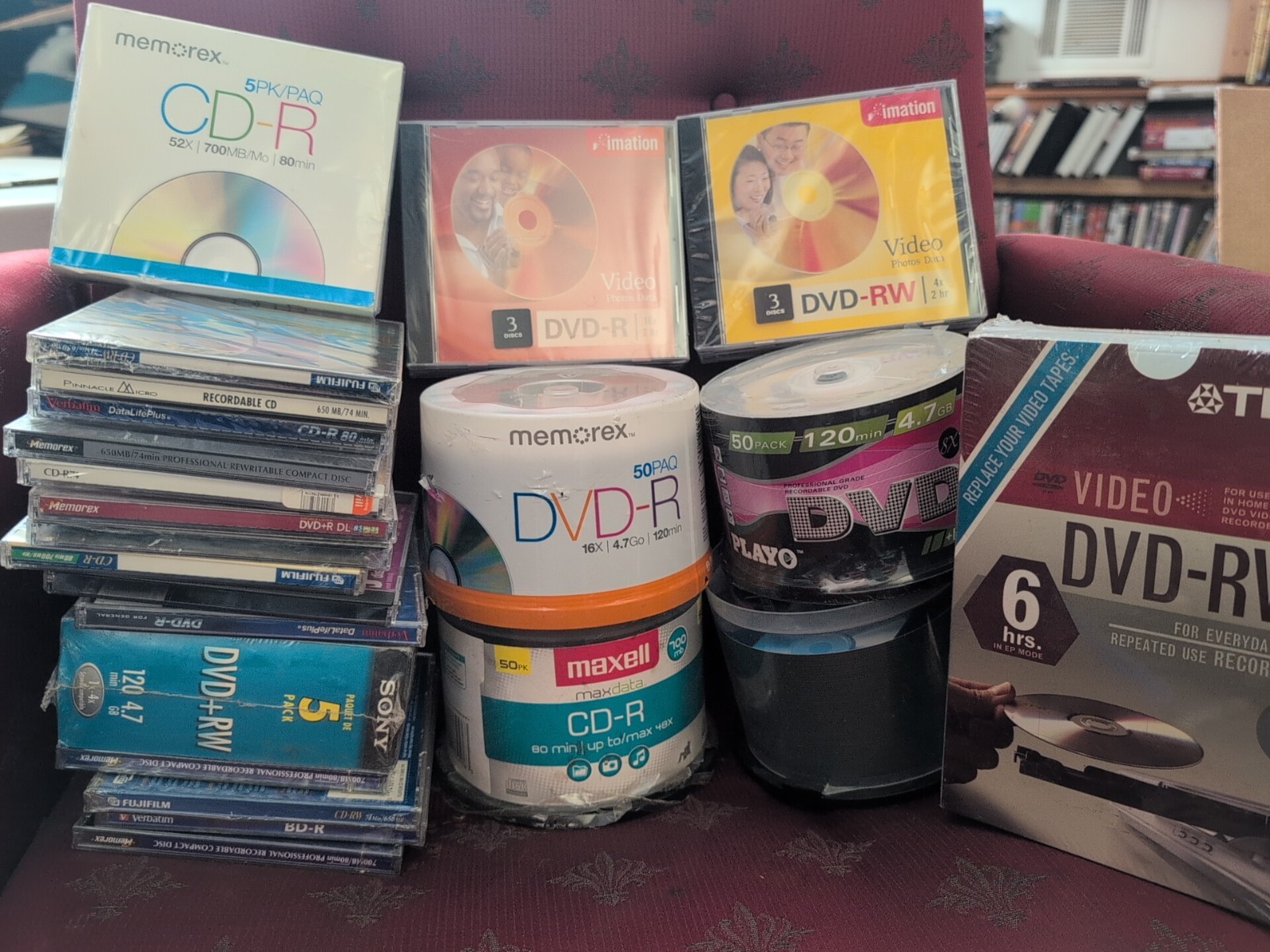 Massive Lot Of BRAND NEW  DVD-R, And CD-R Packs T6#701
