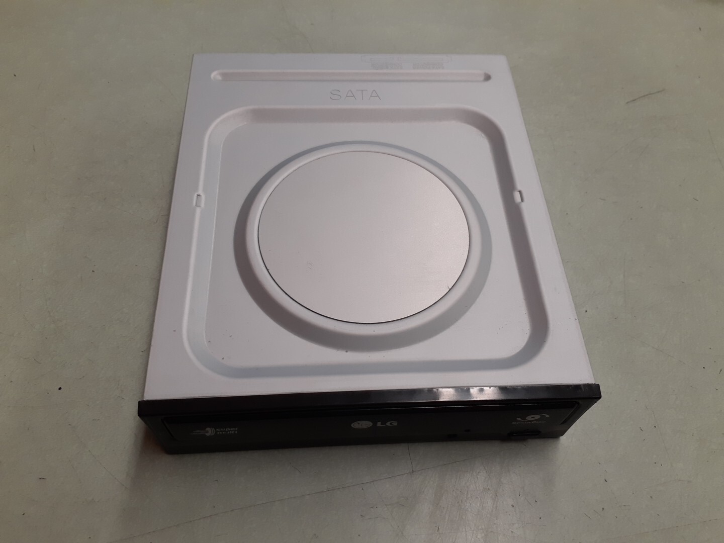 LG GH22NS50 Super Multi DVD Rewriter Drive - Black Bezel