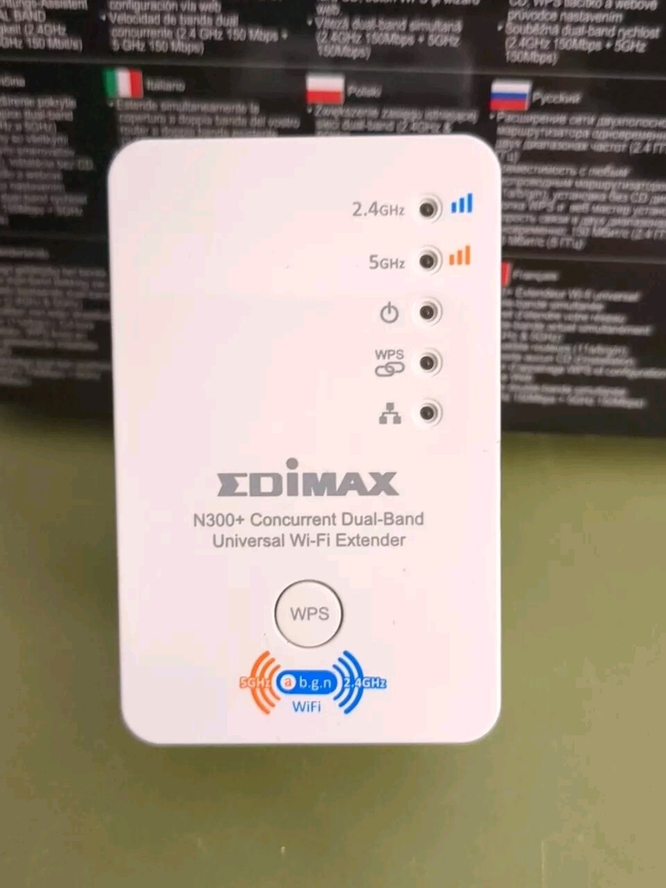 Edimax Dual Band 2.4Ghz 5Ghz Wireless Extender Plug  N300 EW-7238RPD - UNTESTED
