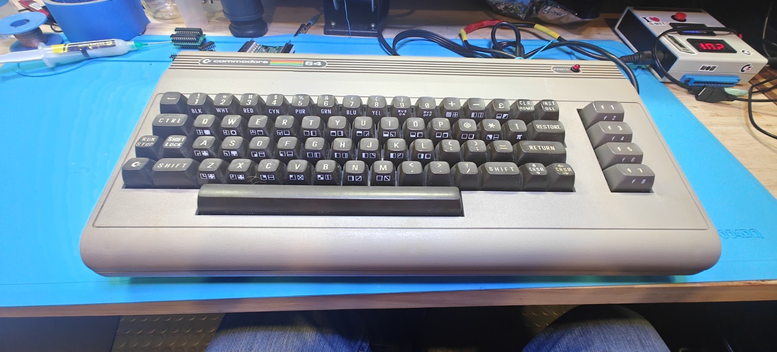 Commodore 64 C64 Breadbin Computer System TESTED READ
