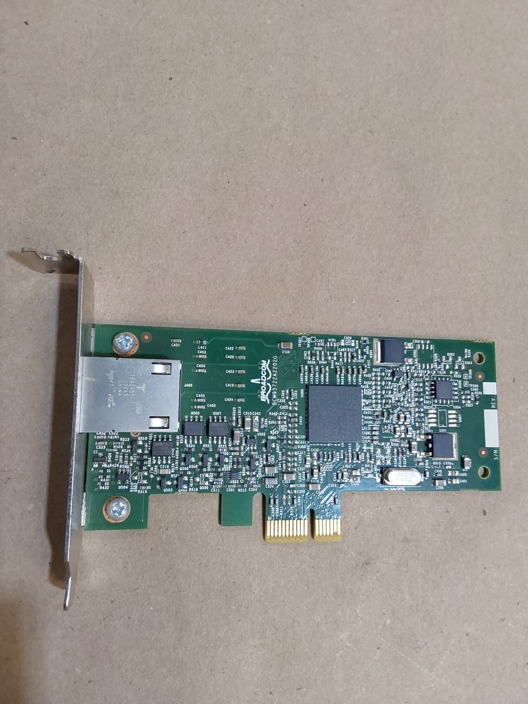 1pc used  Network adapter BCM-95722A2202G