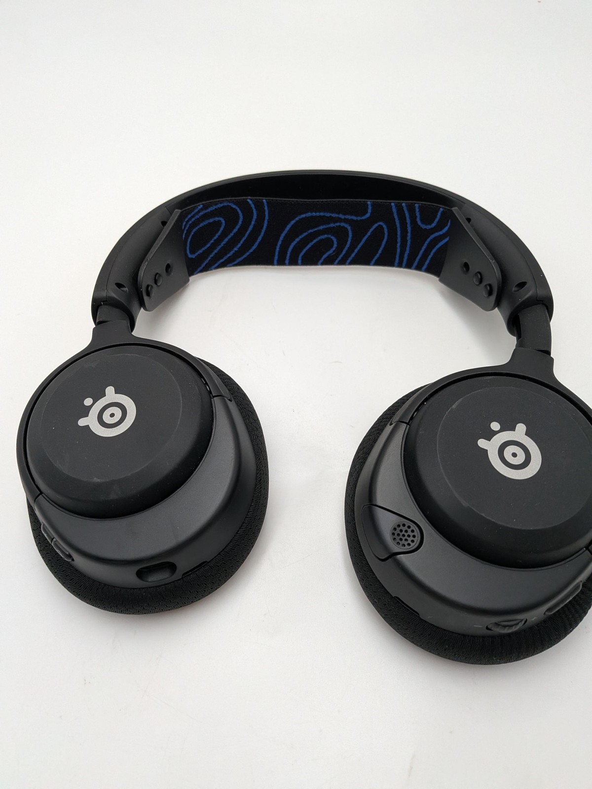SteelSeries Arctis Nova 5P Wireless Multi-System Gaming Headset — No Receiver