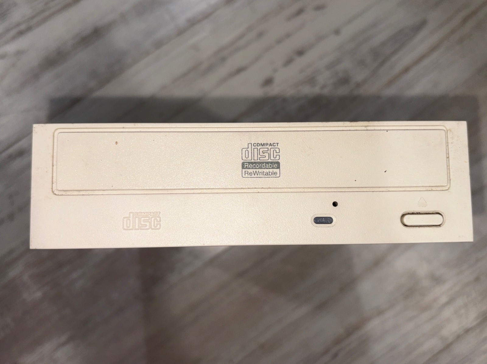LG CD-R/RW Drive Model CED-8080B Vintage Internal CD Drive