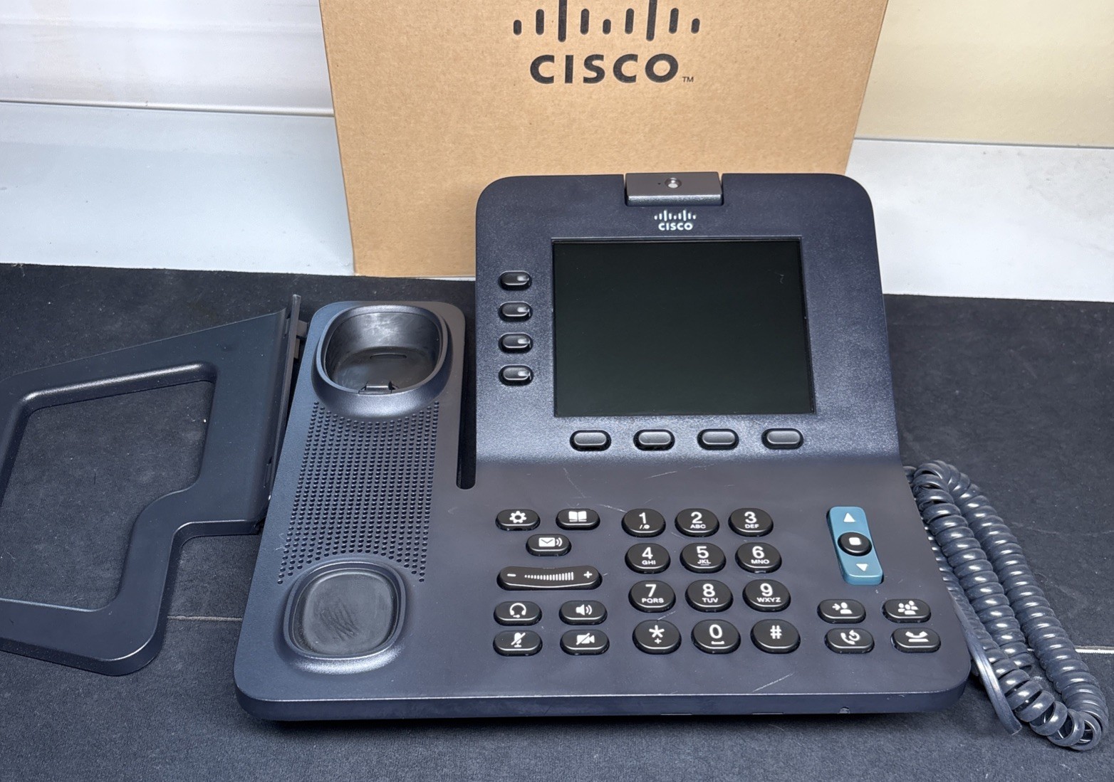 Cisco CP-8945 Unified 4-Line IP Corded Telephone No Handset