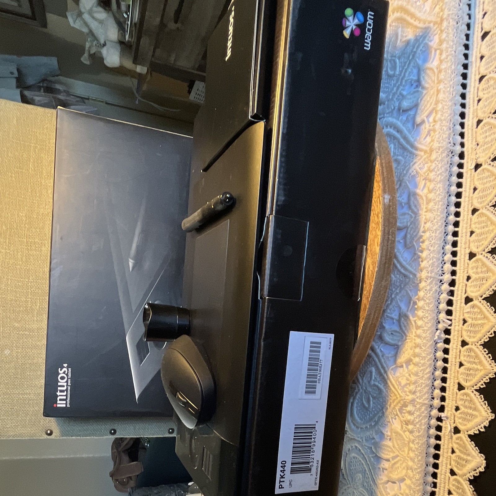  Wacom Intuos4 Small Pen Tablet PTK-440 Complete In Box CIB With Mouse Untested