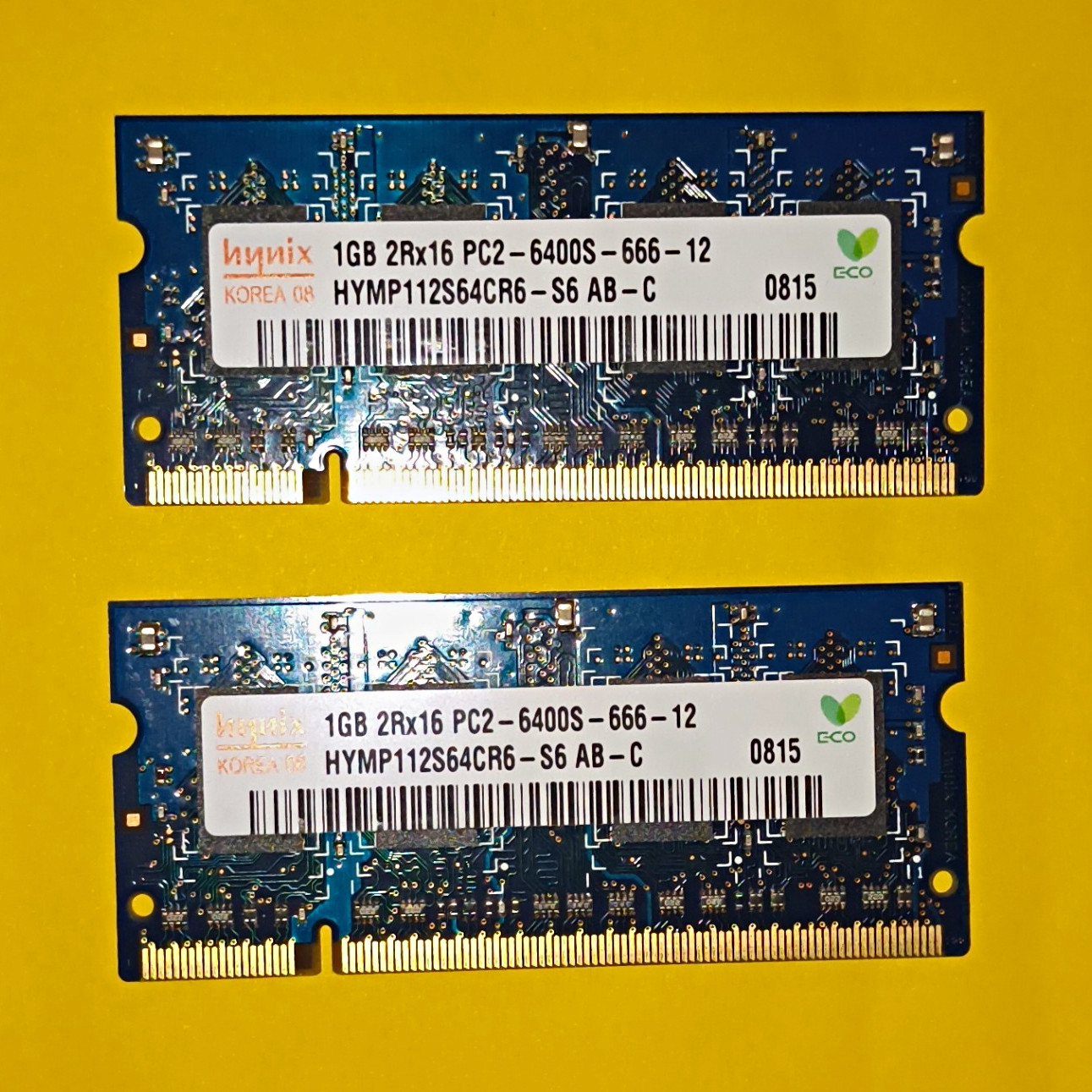 Hynix 2GB (2x1GB) DDR2 PC2-6400S DDR2-800 200-Pin SO-DIMM HYMP112S64CR6-S6