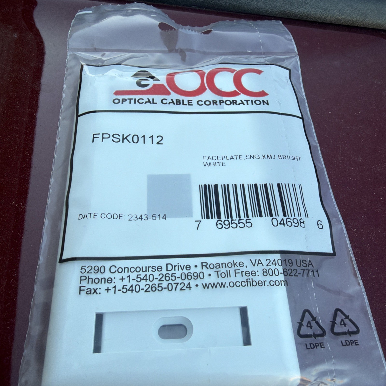 OPTICAL CABLE CORPORATIONS FPSK0112 FACEPLATE (LOT OF 100)