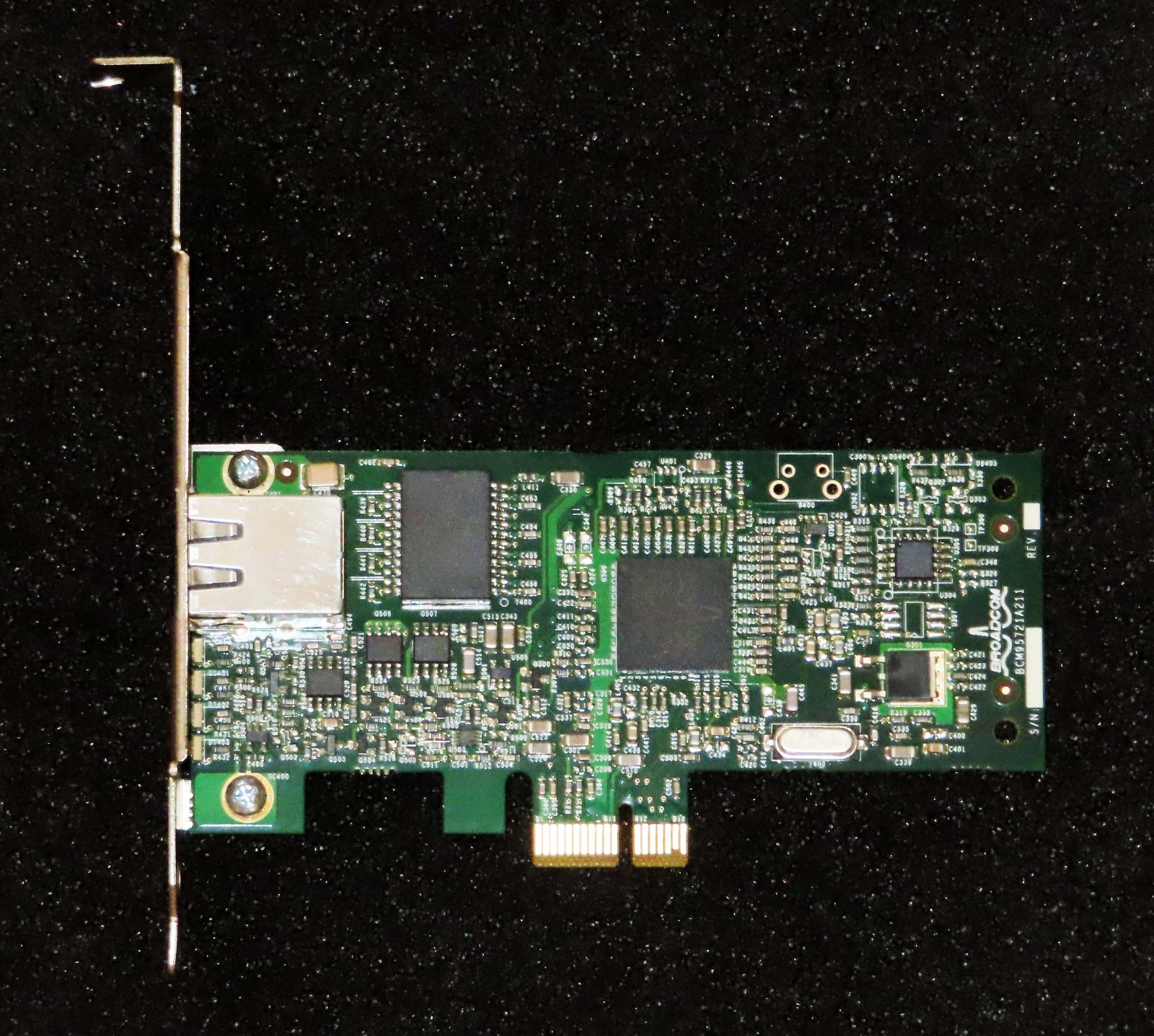 Broadcom PCI-E x1 Gigabit Network Adapter (Ethernet LAN Card) BCM95721A211