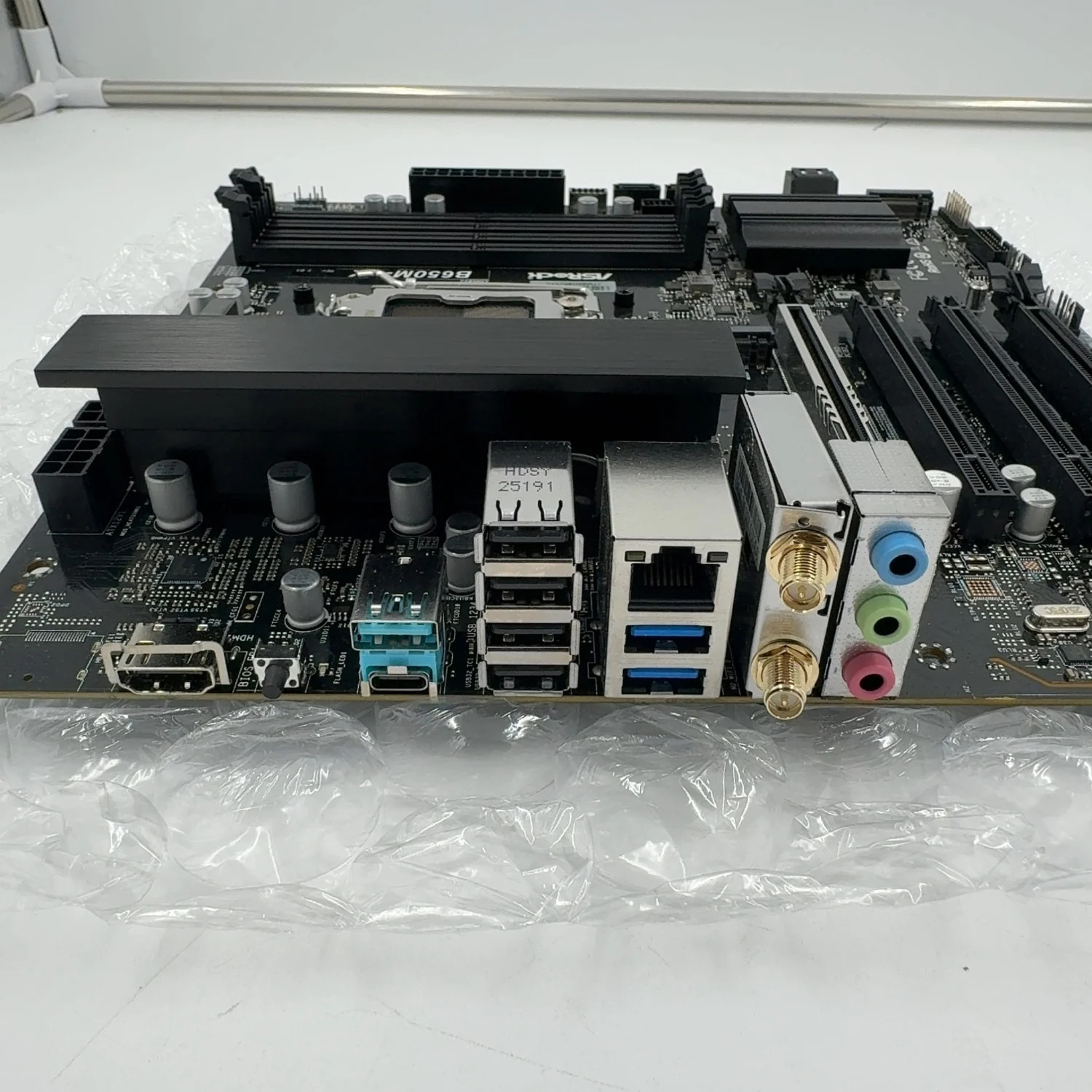 AsRock B650M-CX AM5 microATX AMD DDR5 Motherboard