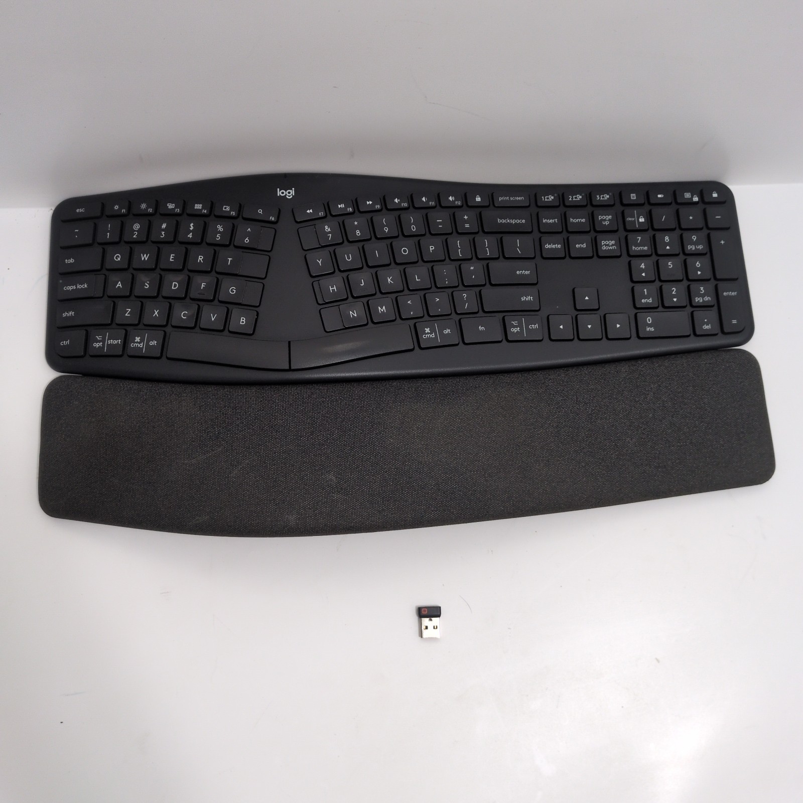Logitech ERGO K860 Wireless Ergonomic Split Keyboard Bluetooth With Dongle. 