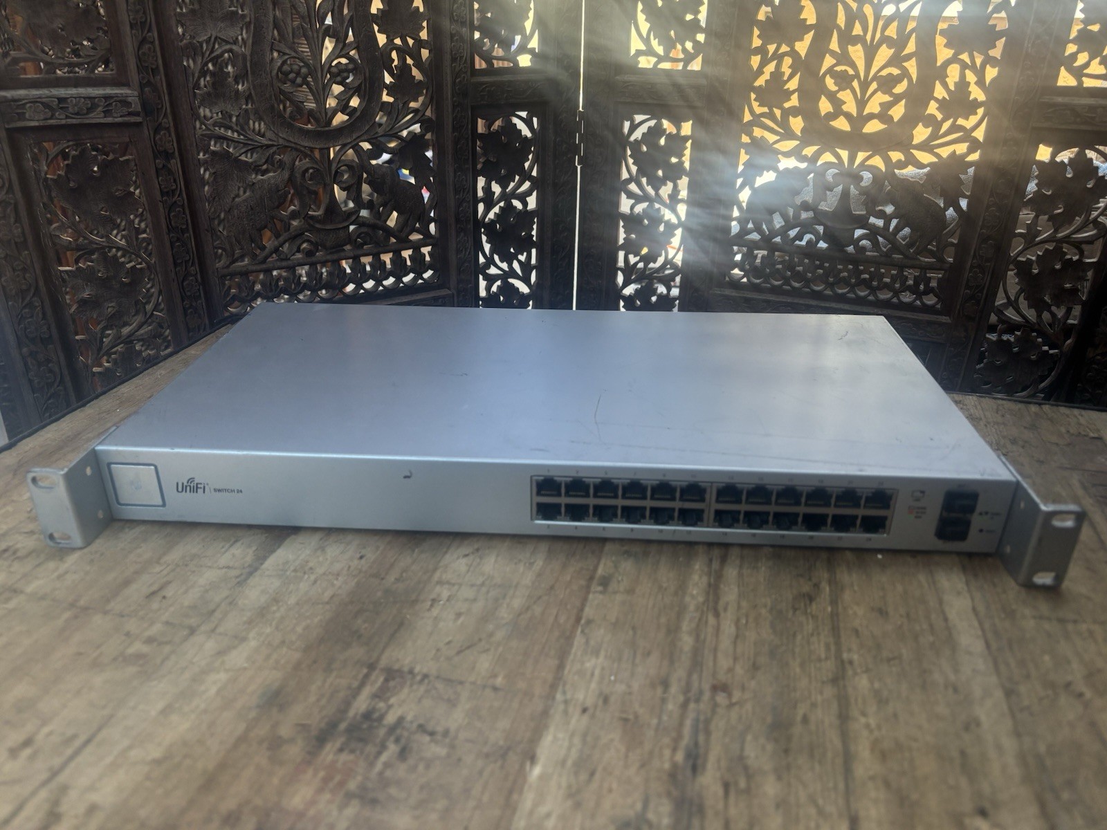 Ubiquiti UniFi Switch 24