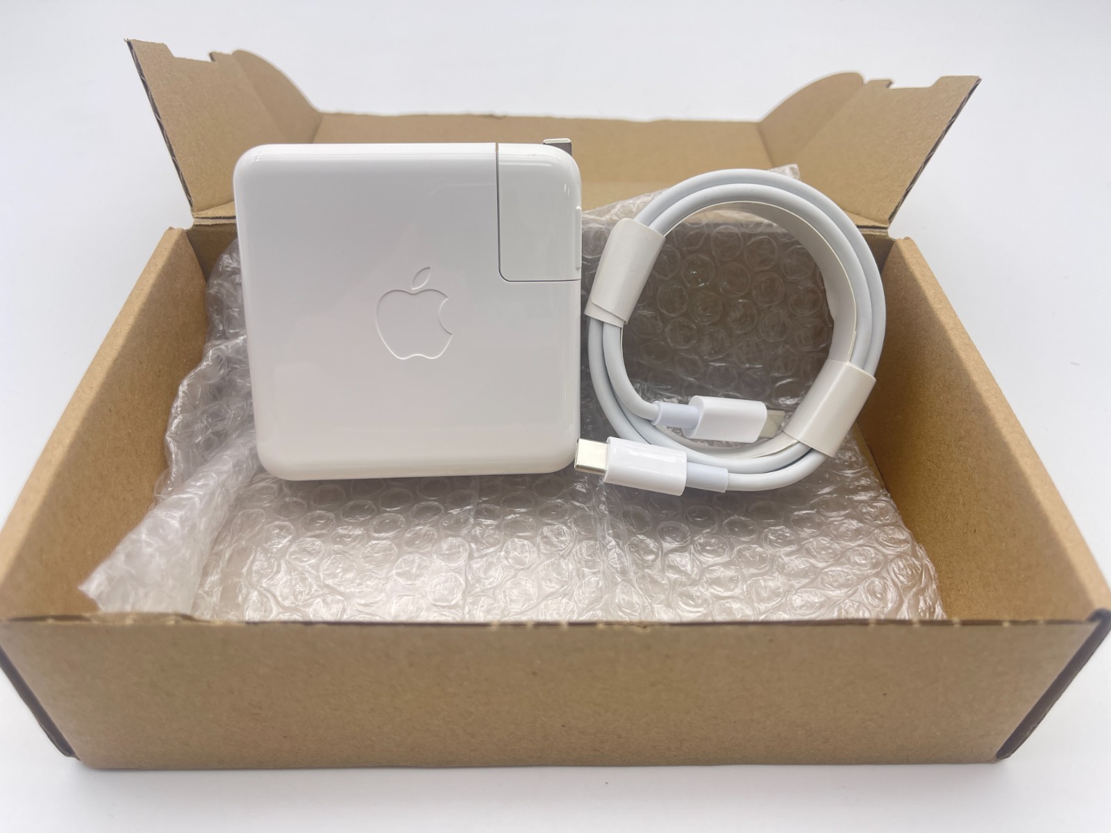 Genuine 67W USB C Charger Power Adapter for MacBook Pro/Air 13/14 Inch A2518