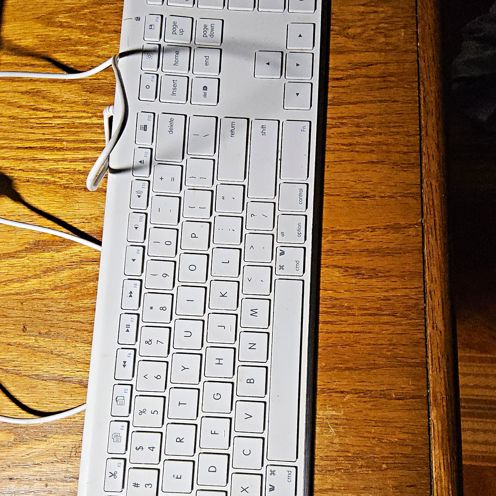 Macally Wired USB Keyboard for Mac Full Size Aluminum Silver Numeric Keypad