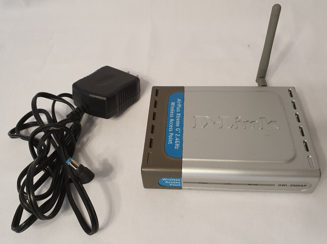 D-Link AirPlus Extreme G 2.4GHz Wireless Access Point DWL-2000AP