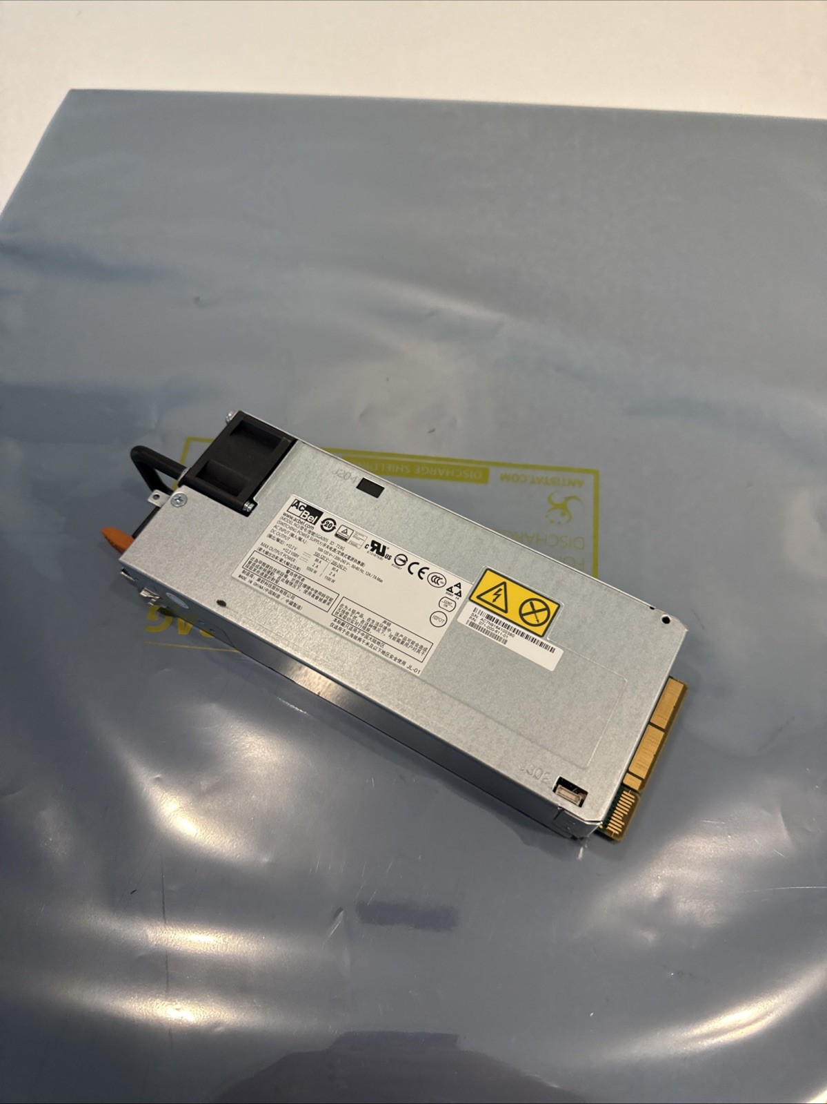 071-000-611-01 1100W Power Supply EMC Unity 300 400 500