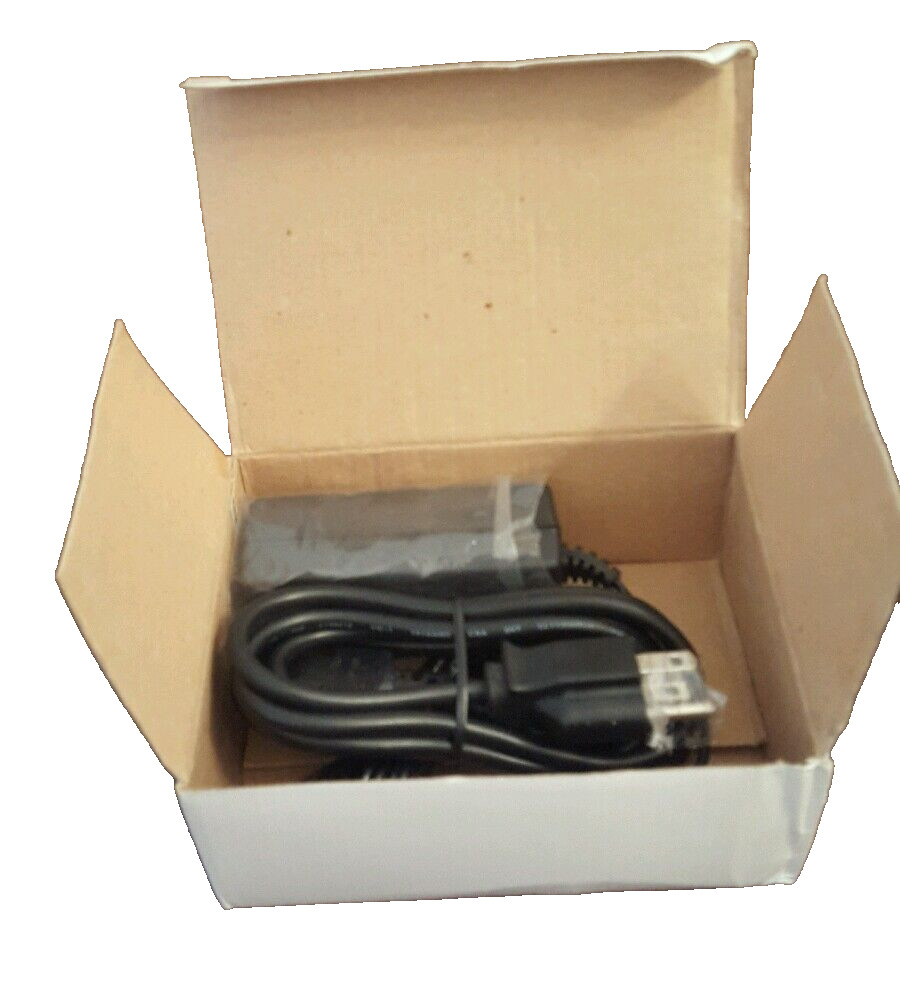 DVE AC Adapter Switching Power Supply Charger DSA-0151D-05 DC 5.0V 2.4A PS5U-31