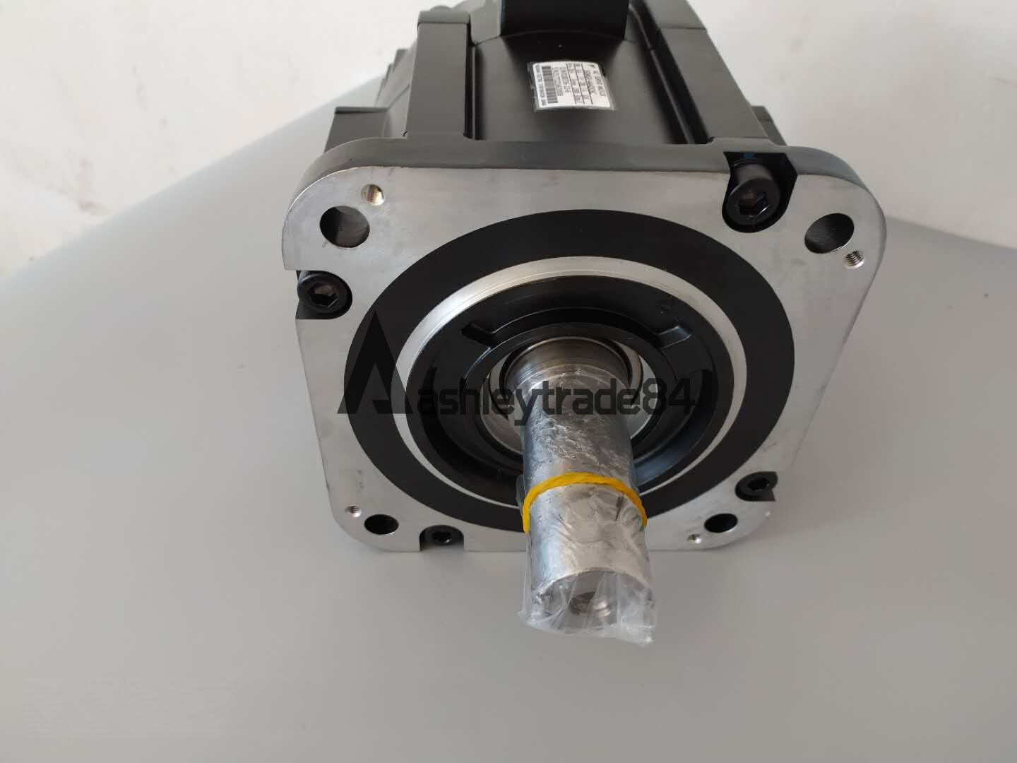 1PCS New Yaskawa servo motor SGMGV-44A3C61