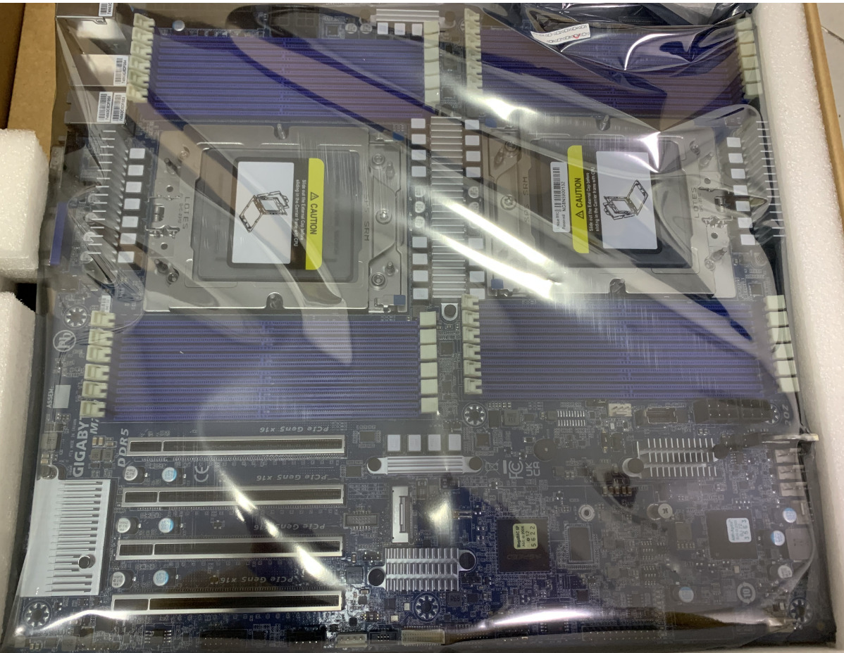 MZ73-LM0 (rev. 2.0) Gigabyte support AMD EPYC 9004 DP Gen5 9654 400W Server NEW