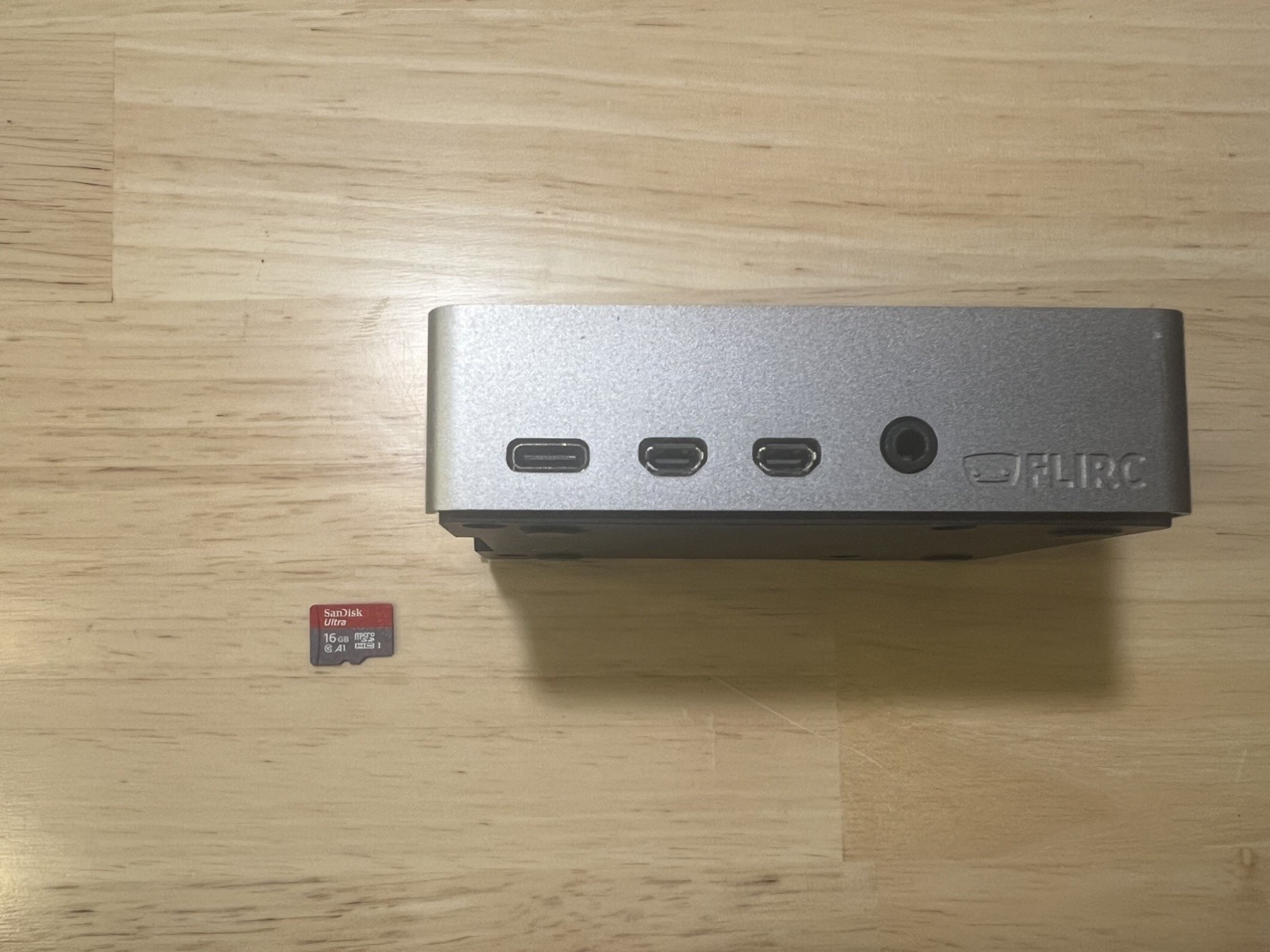 Rasperry Pi 4 [4GB RAM] Kit with Metal Case+16GB mSD Card+Official Power Supply