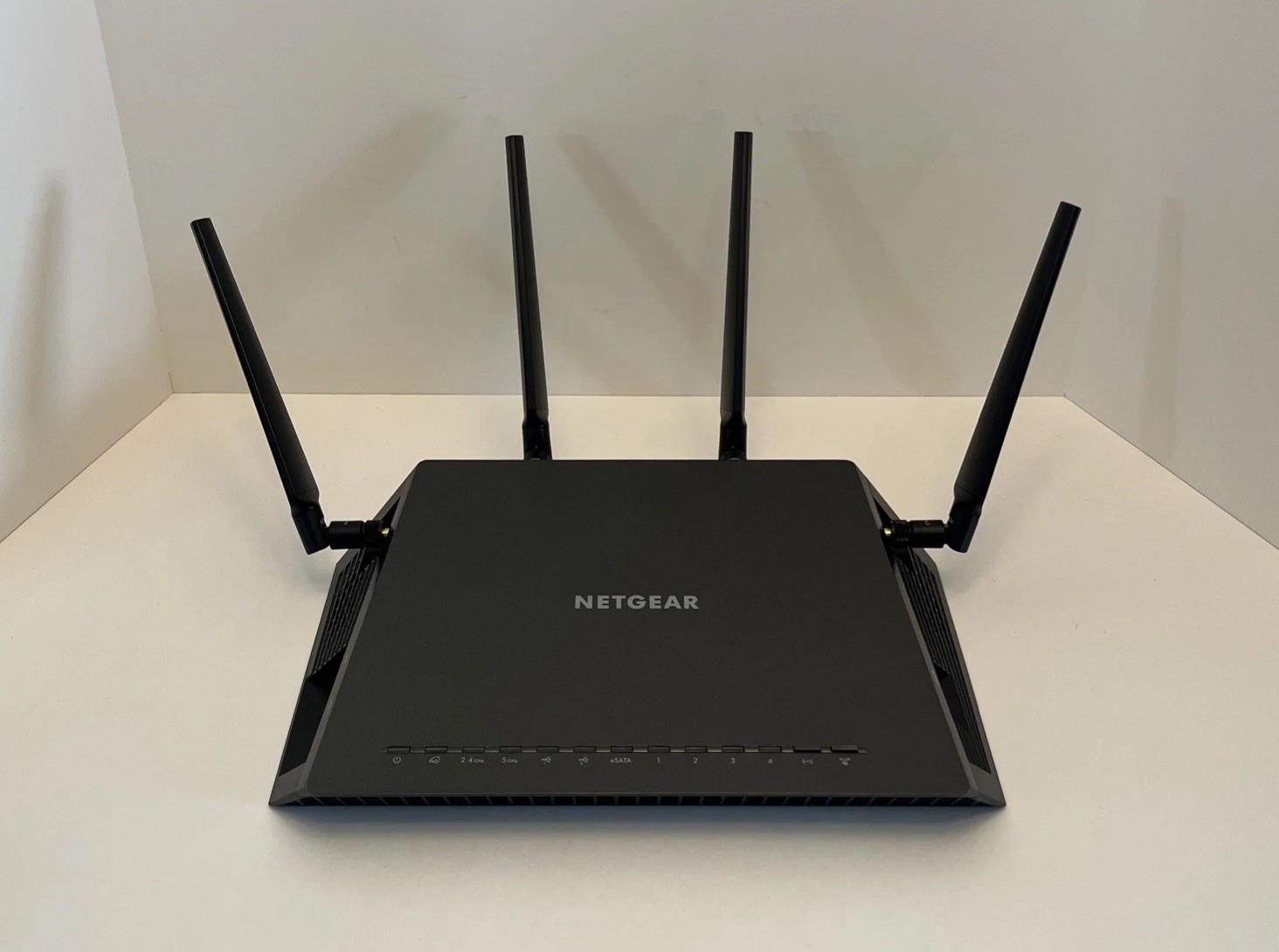 NETGEAR Nighthawk X4S AC2600 Model R7800 Dual-Band WIFI Router 
