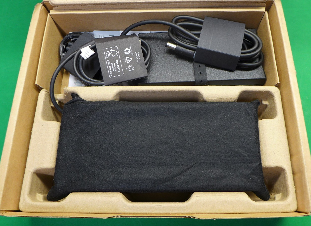 NEW Dell Pro Dock WD25 USB-C Docking Station G2TV9 WMFT3