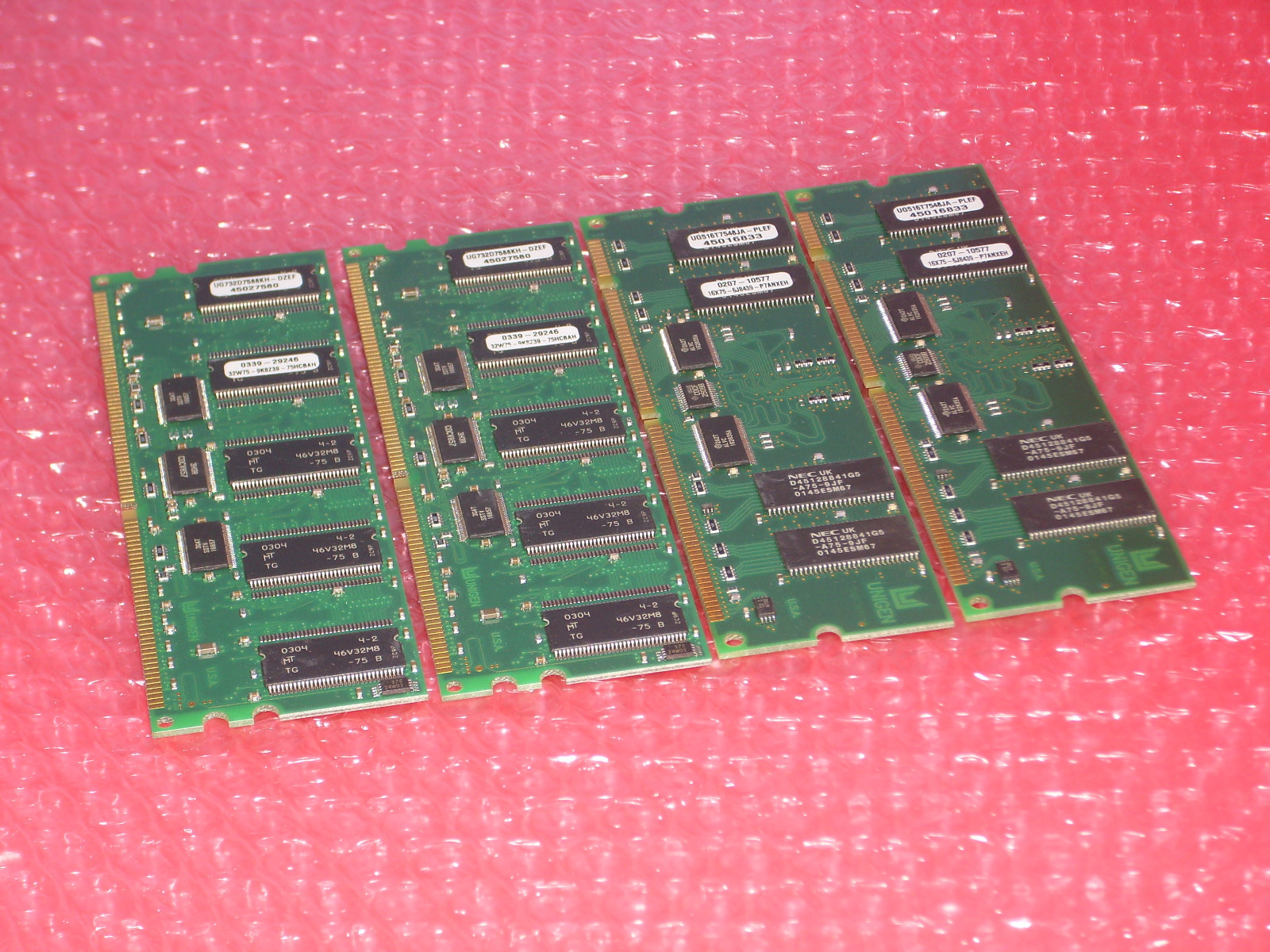 1GB RAM UG732D7588KH-DZEF & UG516T7548JA-PLEF For TYAN S2707 efi exp250 