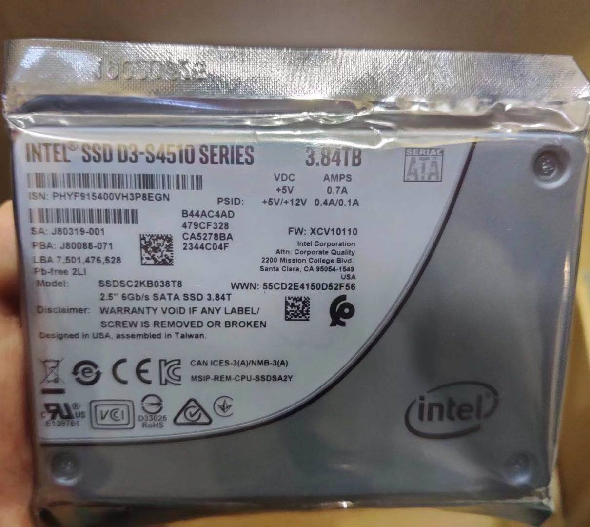 Intel S4510 3.84TB SSDSC2KB038T8 6Gb/s 2.5