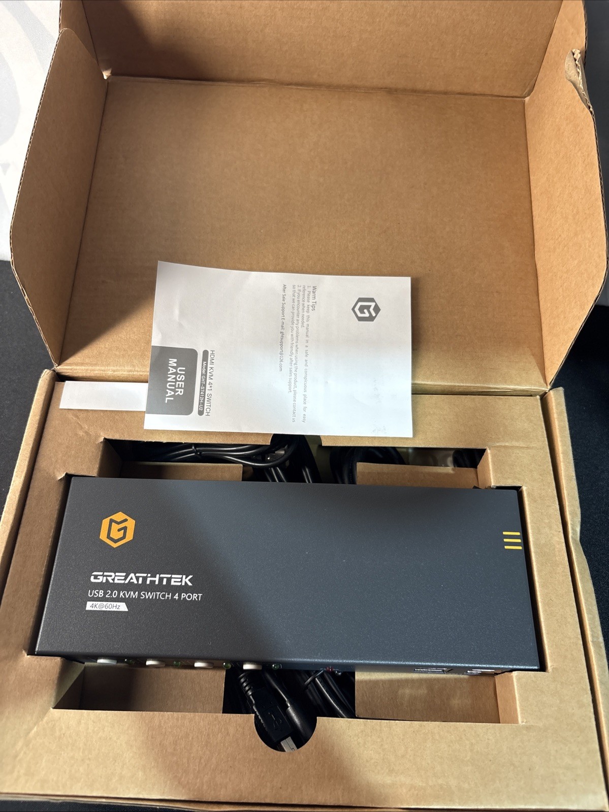 # Greathtek USB 2.0 KVM Switch 4 Port(4k@60Hz) w/cables UNTESTED