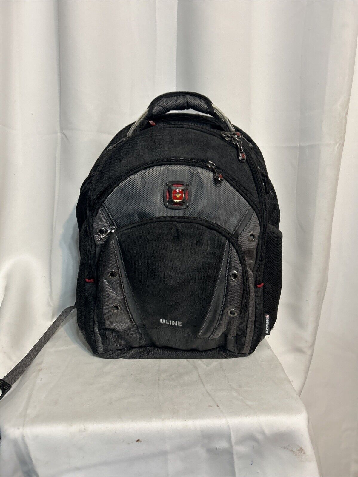 Wenger SwissGear ULINE Synergy 16 Inch Laptop Backpack. Black/Gray, NEW. 