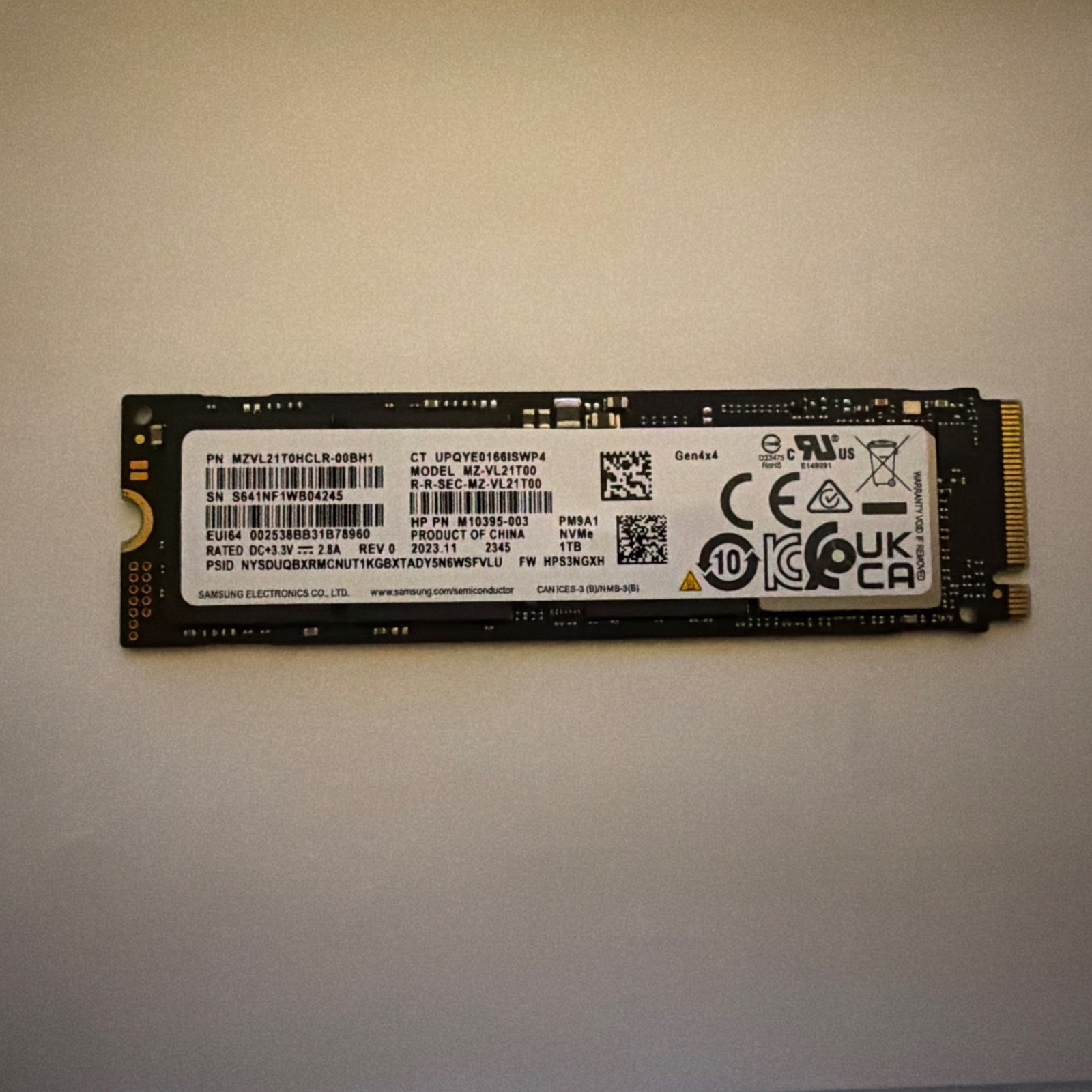 Samsung PM9A1 MZ-VL21T100 1TB PCIe 4.0 NVMe SSD 100% Performance / Temp Error