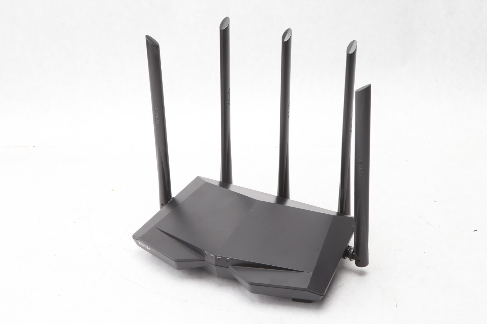 Tenda Ac7 Wireless AC1200 ROUTER wifi Range Repeater NO POWER SUPPLY T33