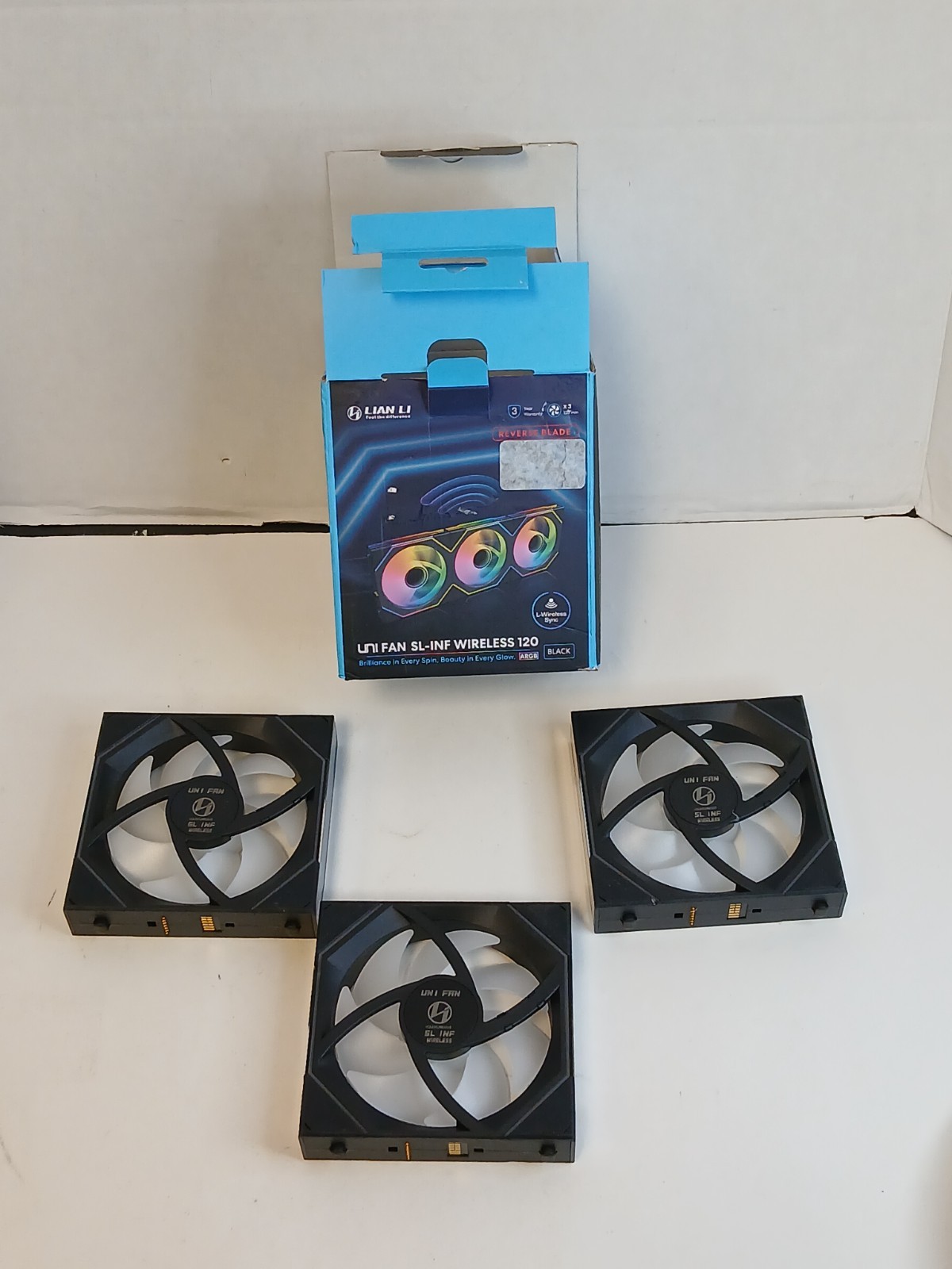 Untested Lian Li SL-INF Wireless 120 Reverse - BLACK - FANS ONLY - 3 Pack - READ