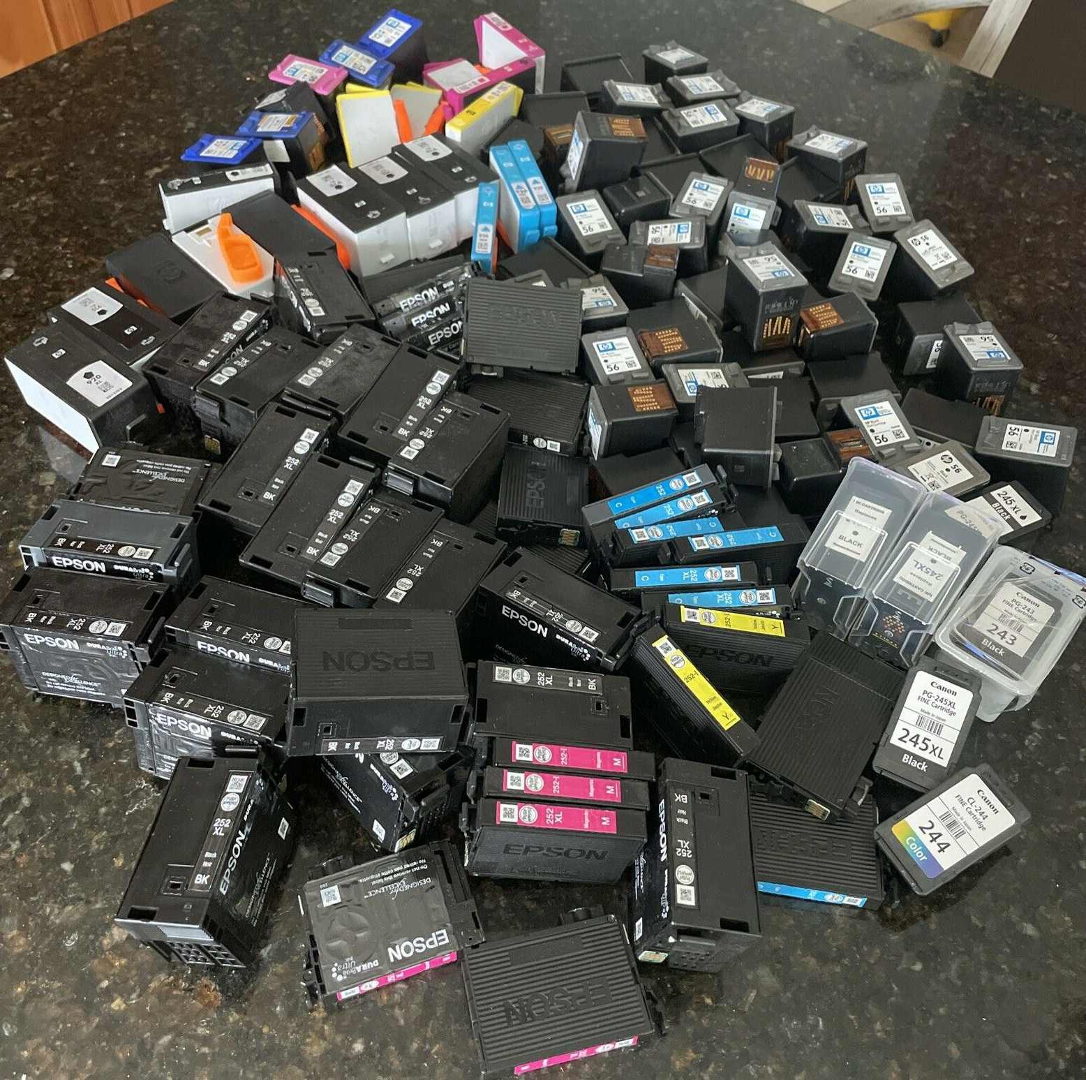 Mixed Lot  256  Empty Ink Cartridges Staples Rewards: HP, Canon, Epson *******