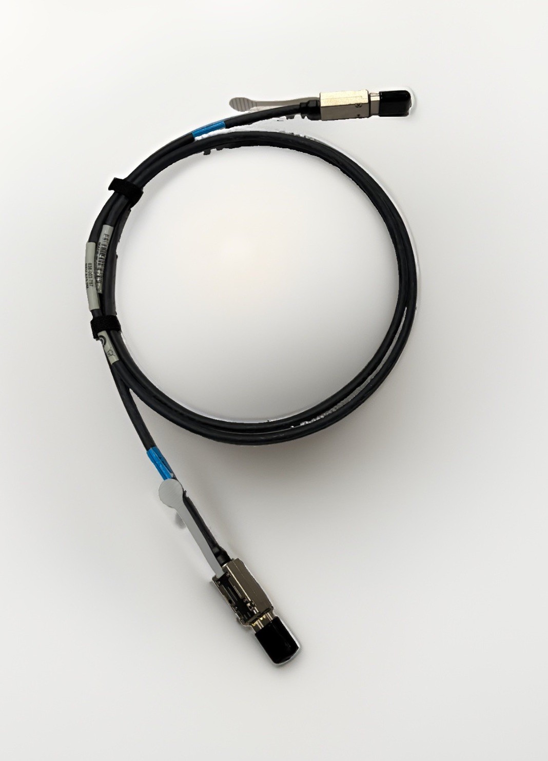 EMC 038-003-787 REV A12 MINI SAS TO MINI SAS AMPENOL 2M CABLE