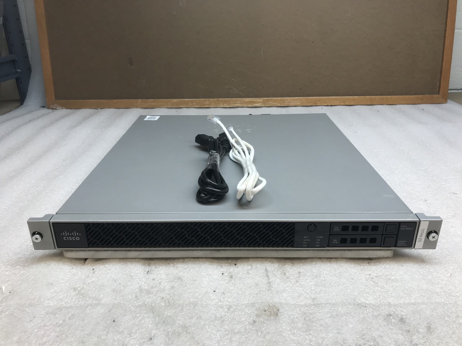 Cisco ASA5555-X VPN Premium Adaptive Security Appliance - Tested / Factory Reset