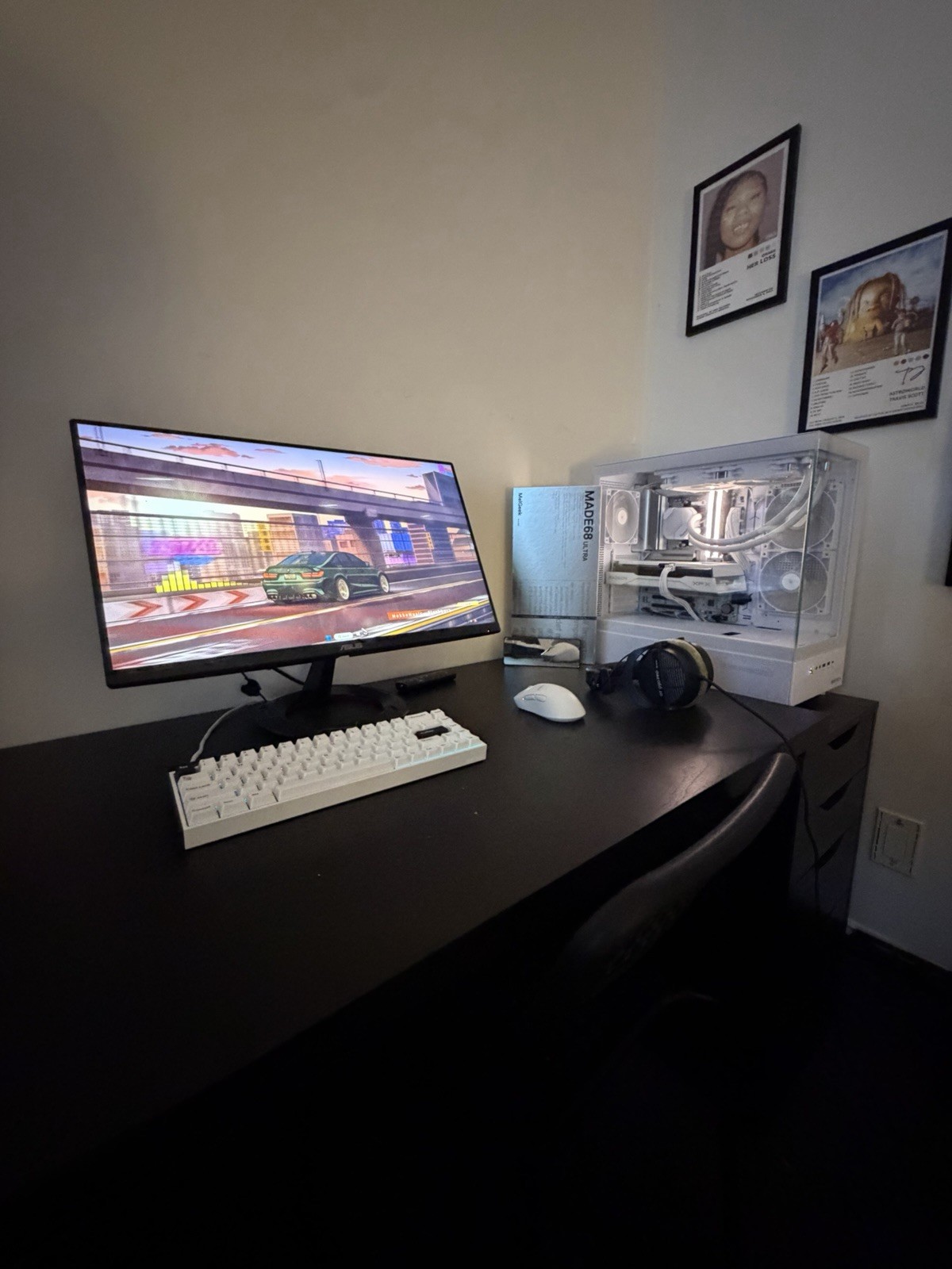Full professional gaming setup (300+ FPS on Fortnite) with ryzen 7 and 9060 XT 
